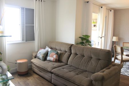 Apartamento para alugar com 71m², 2 quartos e 2 vagasSala