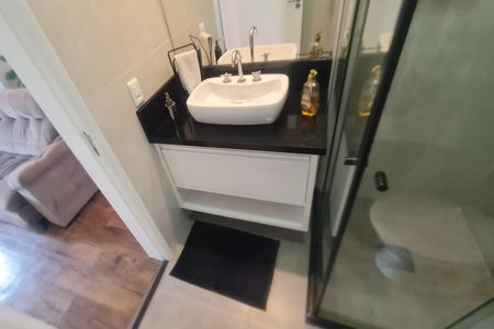 Apartamento para alugar com 71m², 2 quartos e 2 vagasBanheiro social