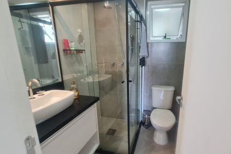 Apartamento para alugar com 71m², 2 quartos e 2 vagasBanheiro social