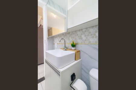 Apartamento para alugar com 35m², 2 quartos e sem vaga Apartamento para alugar com 35m², 2 quartos e sem vagaBanheiro