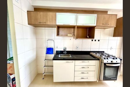 Apartamento à venda com 45m², 2 quartos e 1 vagaCozinha