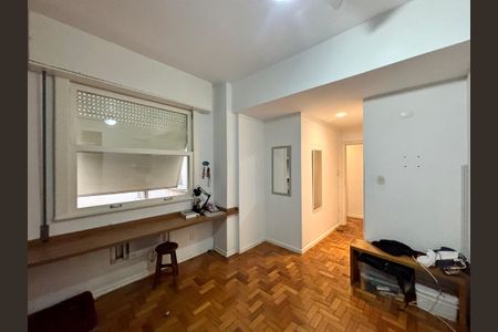 Apartamento à venda com 130m², 3 quartos e 1 vagaSuite