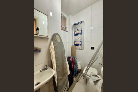 Apartamento à venda com 130m², 3 quartos e 1 vagaÁrea de serviço - suíte - banheiro