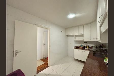 Apartamento à venda com 130m², 3 quartos e 1 vagaCozinha