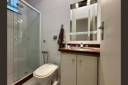 Apartamento à venda com 130m², 3 quartos e 1 vagaSuíte - banheiro