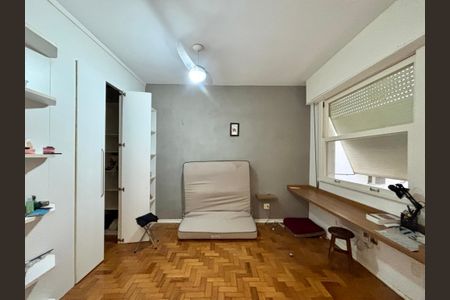 Apartamento à venda com 130m², 3 quartos e 1 vagaSuite