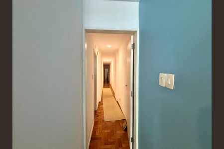 Apartamento à venda com 130m², 3 quartos e 1 vagaCorredor