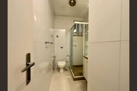 Apartamento à venda com 130m², 3 quartos e 1 vagaSuíte - banheiro