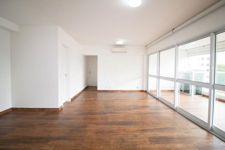 Apartamento para alugar com 114m², 2 quartos e 2 vagas