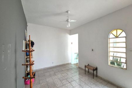Casa para alugar com 190m², 4 quartos e 3 vagasSala 