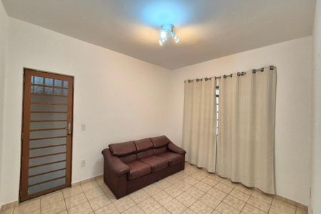 Casa para alugar com 190m², 4 quartos e 3 vagasSala