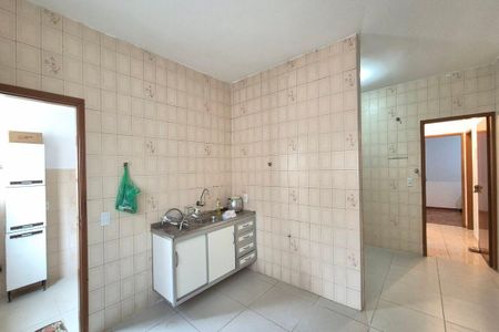 Casa para alugar com 190m², 4 quartos e 3 vagasCozinha 