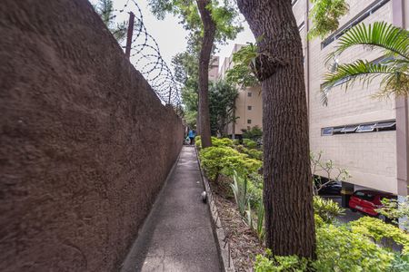 Apartamento para alugar com 76m², 2 quartos e 1 vagaÁrea comum - Salão de festas