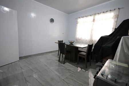 Casa para alugar com 137m², 3 quartos e 2 vagas Casa para alugar com 137m², 3 quartos e 2 vagasSala de Jantar