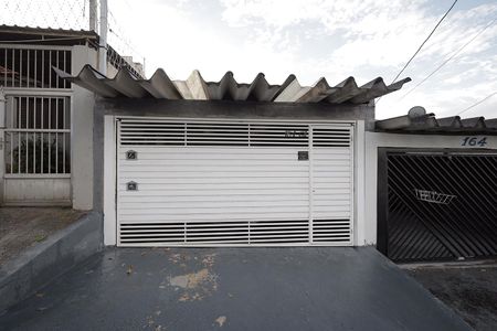 Casa para alugar com 137m², 3 quartos e 2 vagas Casa para alugar com 137m², 3 quartos e 2 vagasFachada