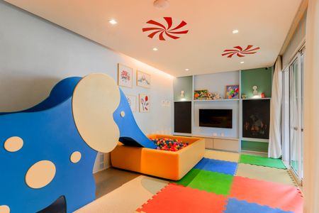 Apartamento à venda com 103m², 2 quartos e 2 vagasÁrea comum - Brinquedoteca