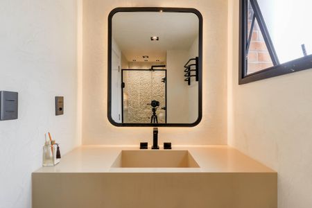 Apartamento à venda com 103m², 2 quartos e 2 vagasBanheiro da Suíte 1