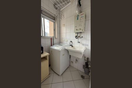 Apartamento à venda com 45m², 2 quartos e 1 vagaÁrea de serviço