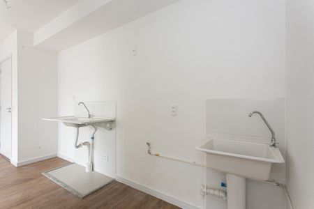 Apartamento para alugar com 34m², 2 quartos e sem vaga Apartamento para alugar com 34m², 2 quartos e sem vagaÁrea de Serviço