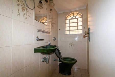 Casa à venda com 289m², 3 quartos e 2 vagasLavabo