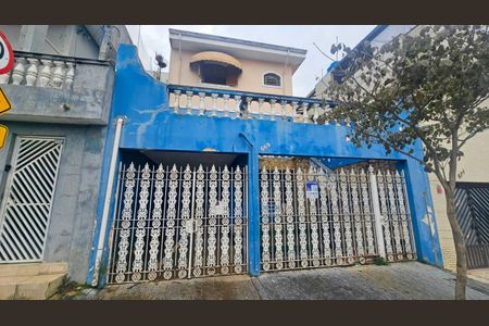 Casa à venda com 289m², 3 quartos e 2 vagasFachada
