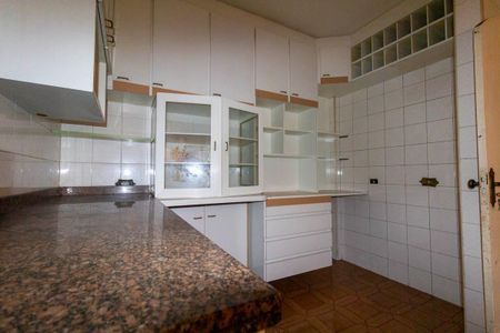 Casa à venda com 289m², 3 quartos e 2 vagasCozinha