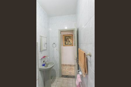 Casa à venda com 150m², 4 quartos e 2 vagasBanheiro 1