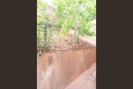 Casa à venda com 150m², 4 quartos e 2 vagasQuintal