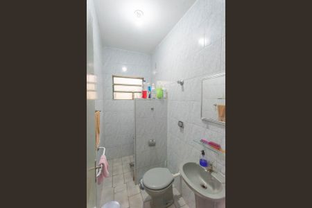 Casa à venda com 150m², 4 quartos e 2 vagasBanheiro 1