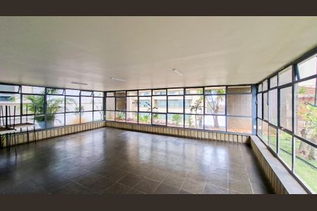 Apartamento à venda com 193m², 4 quartos e 2 vagasÁrea comum - Salão de festas