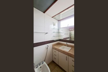 Apartamento à venda com 193m², 4 quartos e 2 vagasBanheiro da Suíte