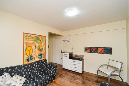 Sala de apartamento para alugar com 1 quarto, 55m² em Higienópolis, Porto Alegre