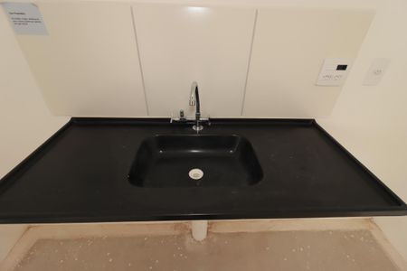 Apartamento à venda com 42m², 2 quartos e 1 vagaCozinha - Pia