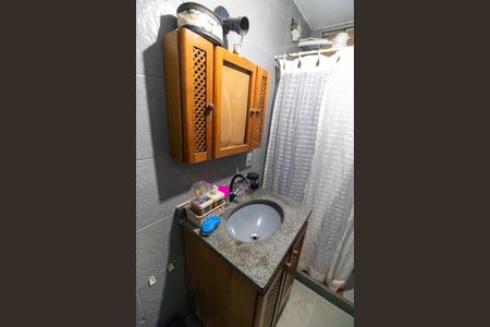 Apartamento à venda com 48m², 2 quartos e sem vaga Apartamento à venda com 48m², 2 quartos e sem vagaBanheiro