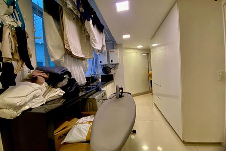 Apartamento para alugar com 267m², 5 quartos e 2 vagas Apartamento para alugar com 267m², 5 quartos e 2 vagasÁrea de Serviço