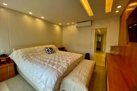 Apartamento para alugar com 267m², 5 quartos e 2 vagas Apartamento para alugar com 267m², 5 quartos e 2 vagasSUITE