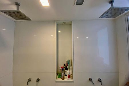 Apartamento para alugar com 267m², 5 quartos e 2 vagas Apartamento para alugar com 267m², 5 quartos e 2 vagasSUITE