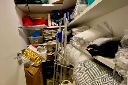 Apartamento para alugar com 267m², 5 quartos e 2 vagas Apartamento para alugar com 267m², 5 quartos e 2 vagasSUITE DE SERVIÇO