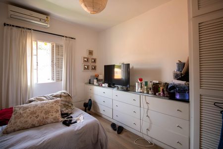 Casa à venda com 800m², 10 quartos e 4 vagasSuíte 2