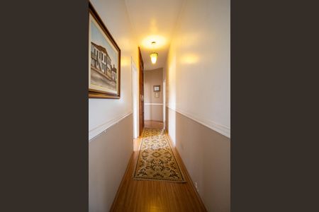 Casa à venda com 800m², 10 quartos e 4 vagasCorredor 