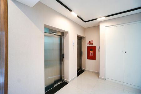 Apartamento à venda com 40m², 2 quartos e 1 vagaHall dos elevadores