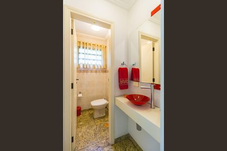 Casa à venda com 138m², 3 quartos e 2 vagasLavabo