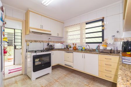 Casa à venda com 138m², 3 quartos e 2 vagasCozinha