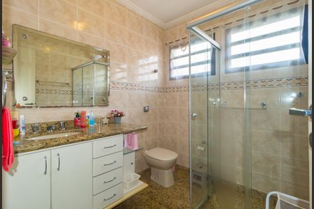 Casa à venda com 138m², 3 quartos e 2 vagasBanheiro - Social