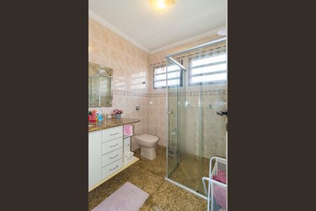 Casa à venda com 138m², 3 quartos e 2 vagasBanheiro - Social