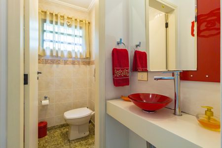 Casa à venda com 138m², 3 quartos e 2 vagasLavabo