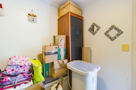 Casa à venda com 138m², 3 quartos e 2 vagasQuarto - Área de Serviço