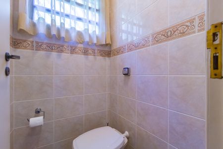 Casa à venda com 138m², 3 quartos e 2 vagasLavabo