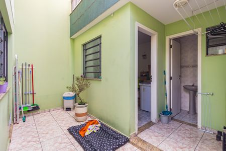 Casa à venda com 138m², 3 quartos e 2 vagasQuintal
