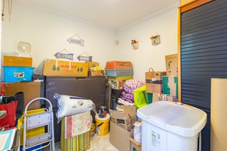 Casa à venda com 138m², 3 quartos e 2 vagasQuarto - Área de Serviço